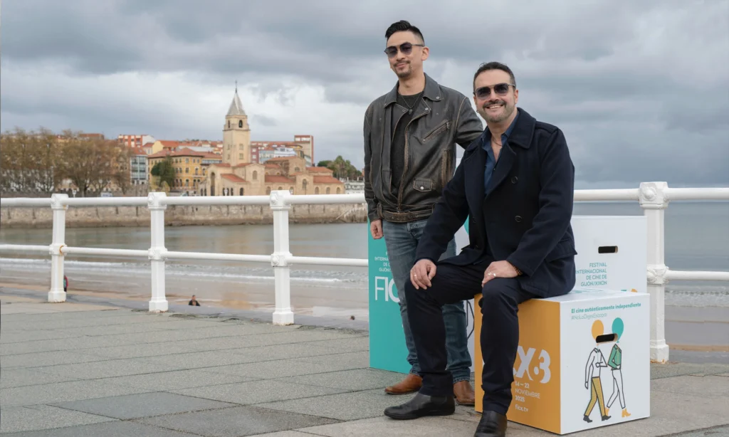 Directors Roberto F. Canuto and Xu Xiaoxi at the outdoor photocall of the 63rd Gijón International Film Festival (FICX) for the short film “IUS of Time”, Spain, 2025.