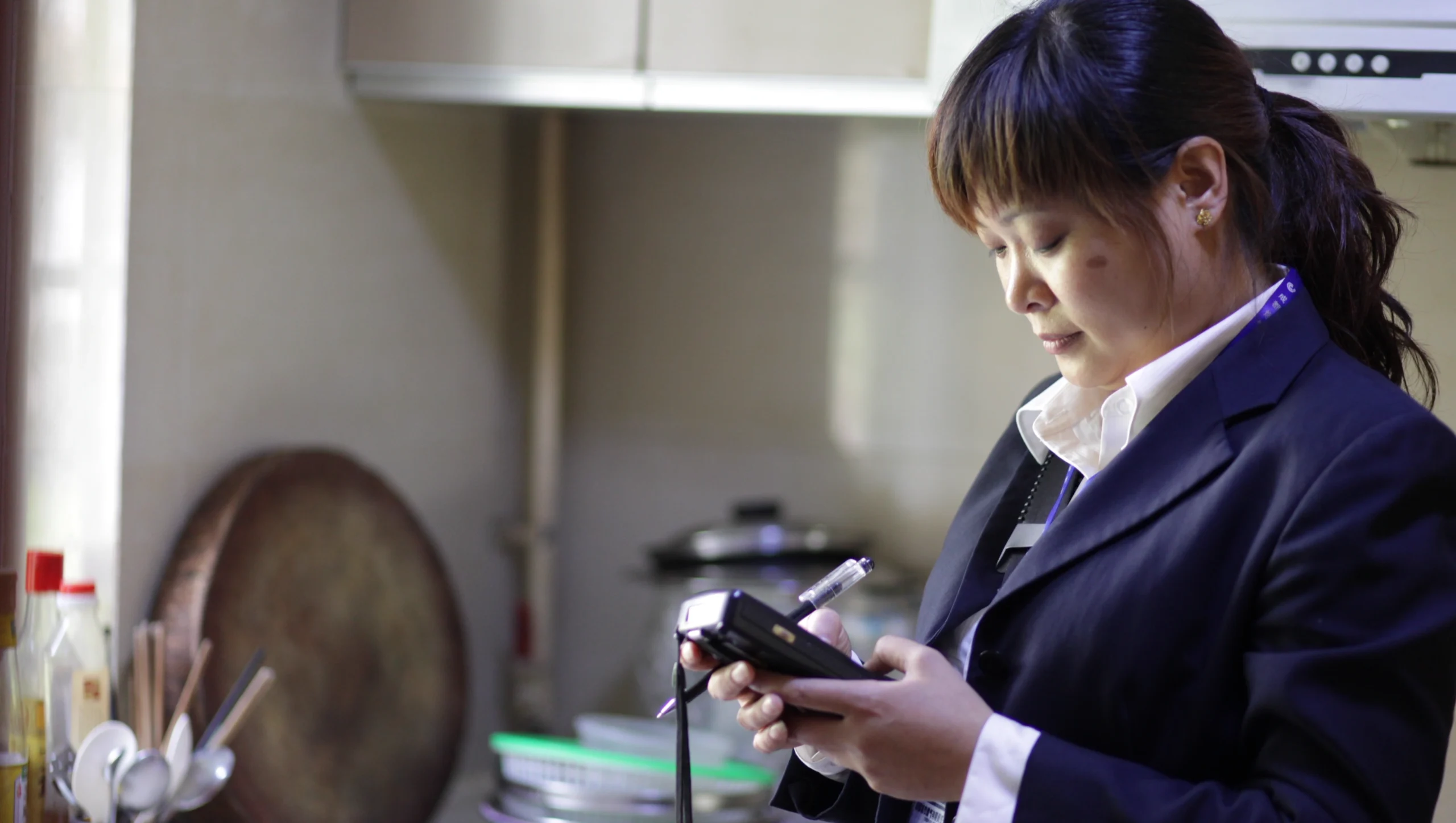 chengdu-gas_corporate-video_2013_worker-tribute_chengdu_china_16